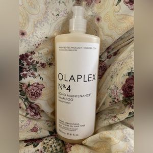 Brand new never used Olaplex shampoo.